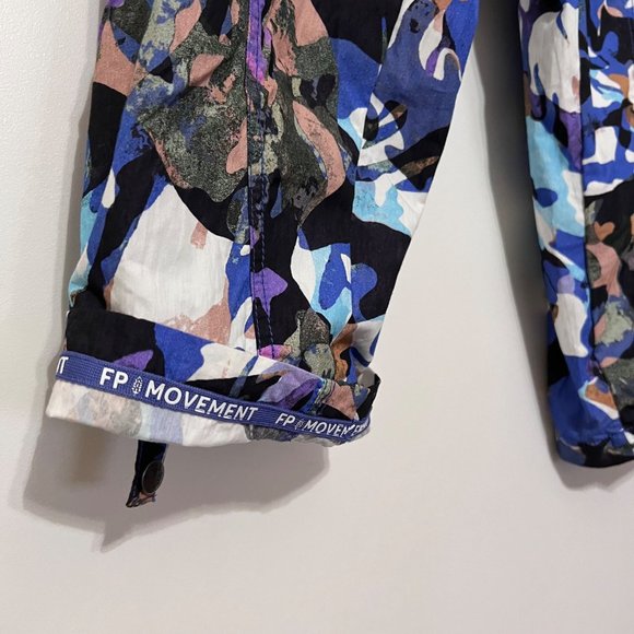 NWT Free People Movement Mesmerize Me Printed Pants in Violet Splendor C… - Picture 6 of 9